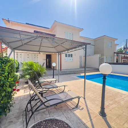 Villa Sea Whisper